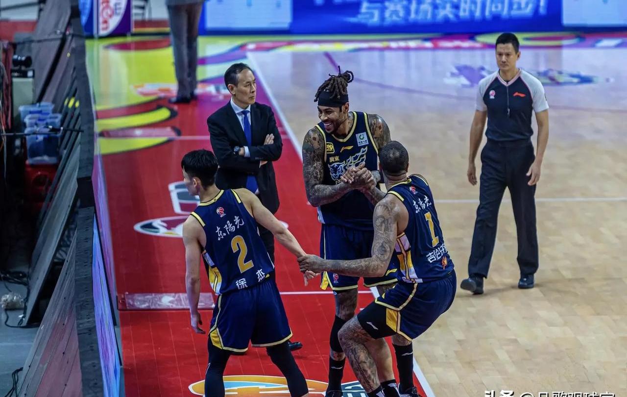 开云体育app-广东队双外援合力砍下+，横扫对手的简单介绍