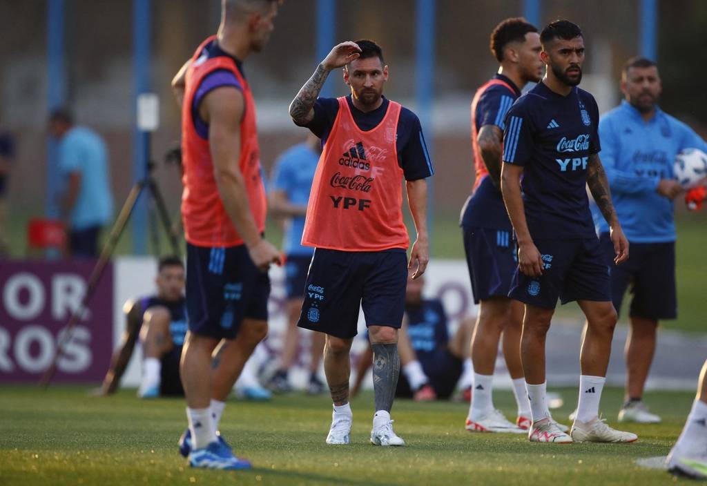 开云体育app-南美国家队备战国际比赛，冲刺世界杯