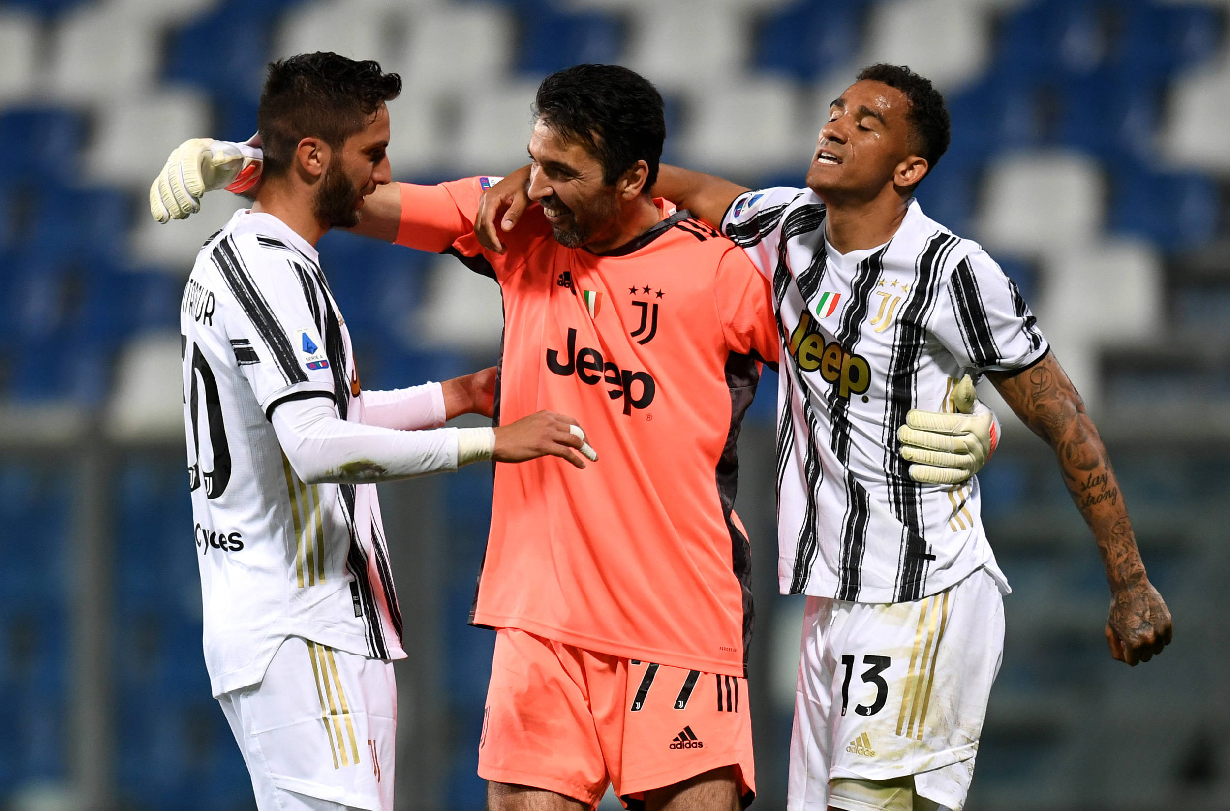 关于萨索洛落后严重，急需豪强之战提振士气的信息