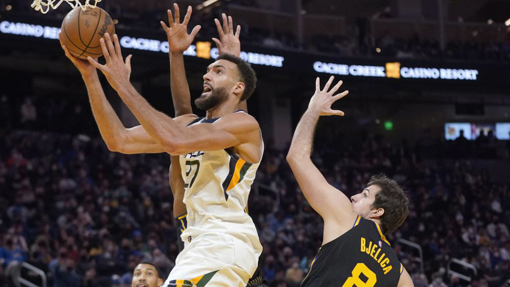 包含尼斯客场不敌对手，状态堪忧的词条