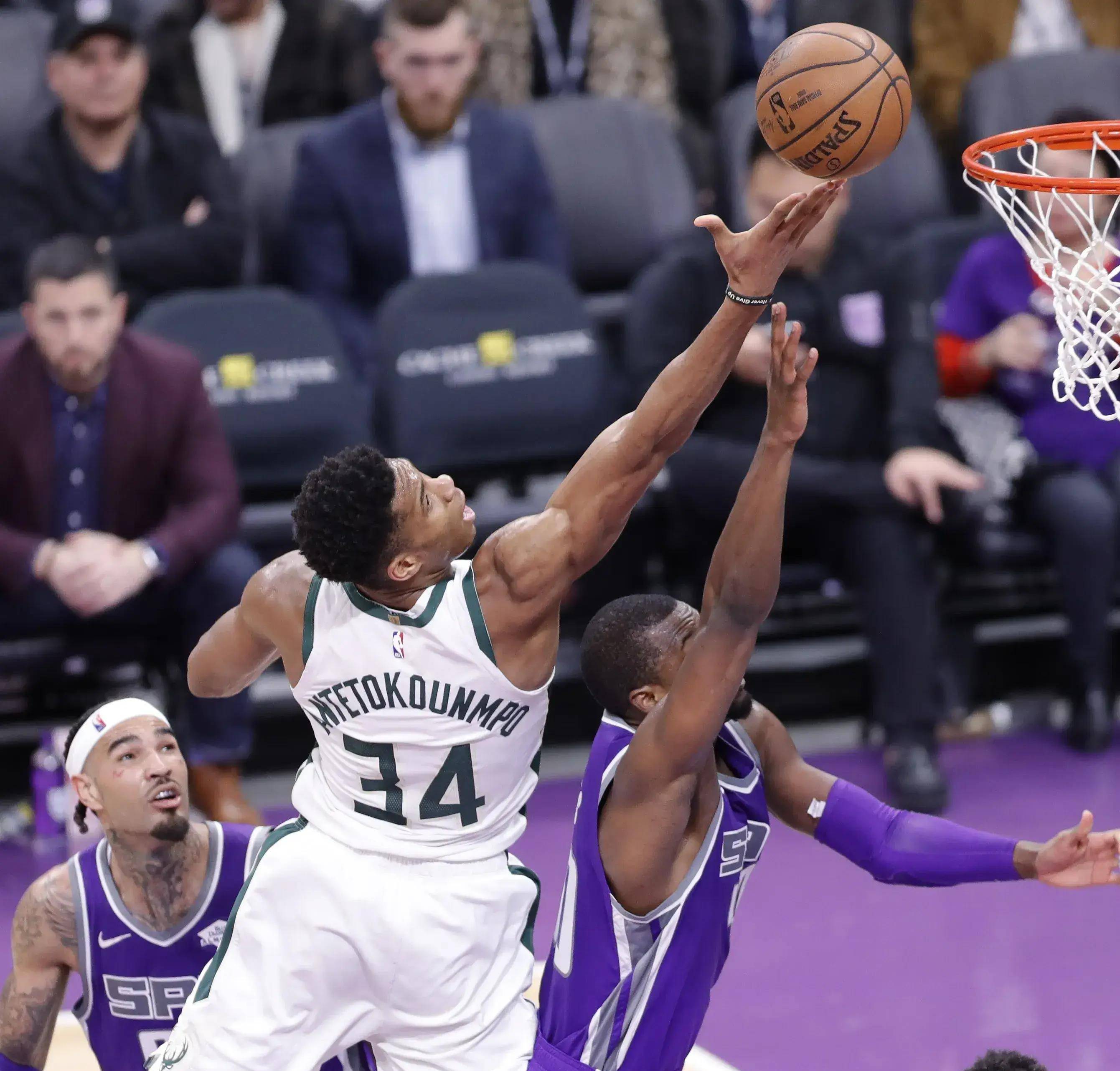 雷霆击败国王，韦斯布鲁克不负众望