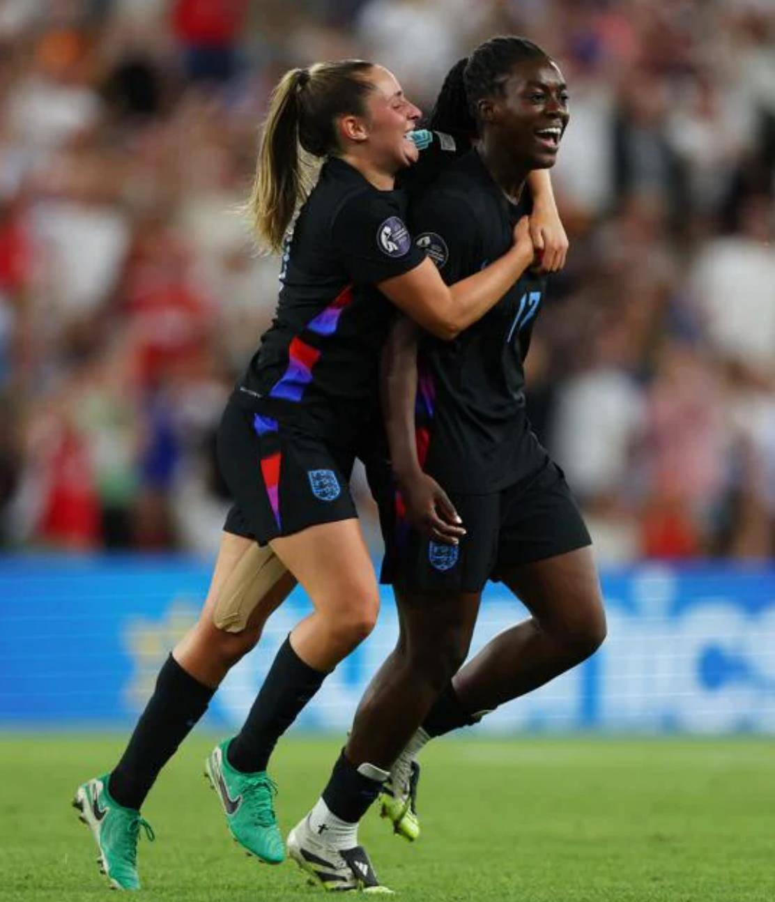 开云体育直播-惊心动魄：女子足球半决赛惊现逆转