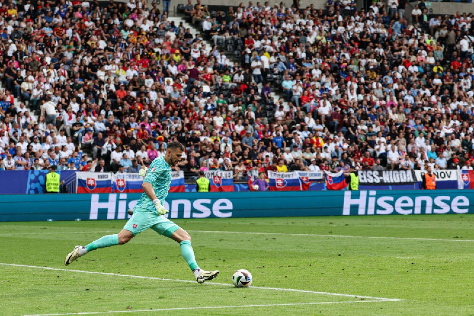 开云体育官方登录入口-比利时国家队遭遇冷门，球员集训备战下轮的简单介绍