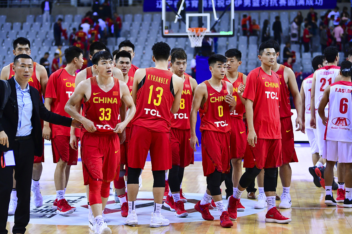 开云体育官网入口-情绪失控！比赛中争斗激烈热血沸腾