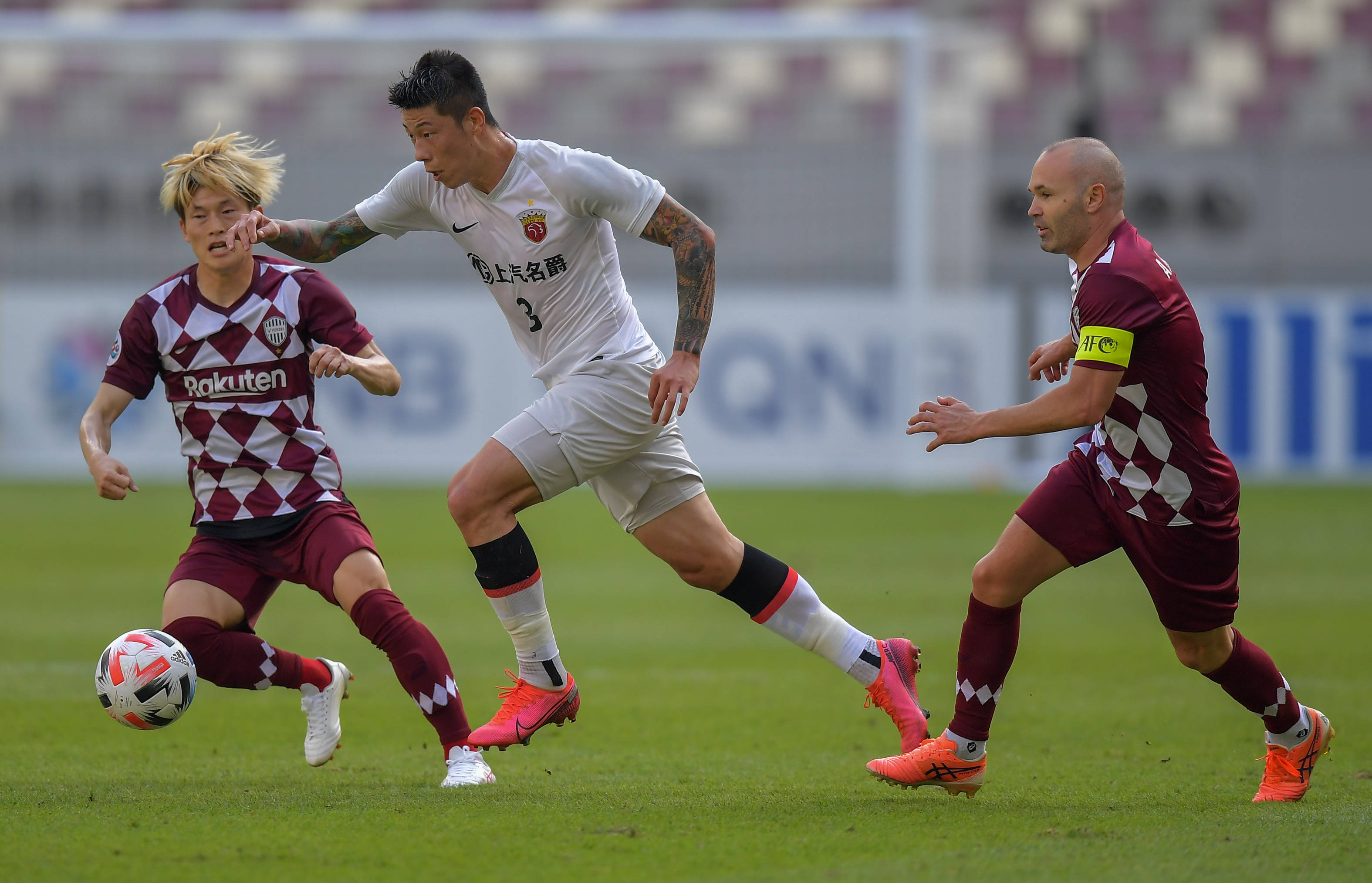 积极配合，球员团结一心争取最后胜利！的简单介绍