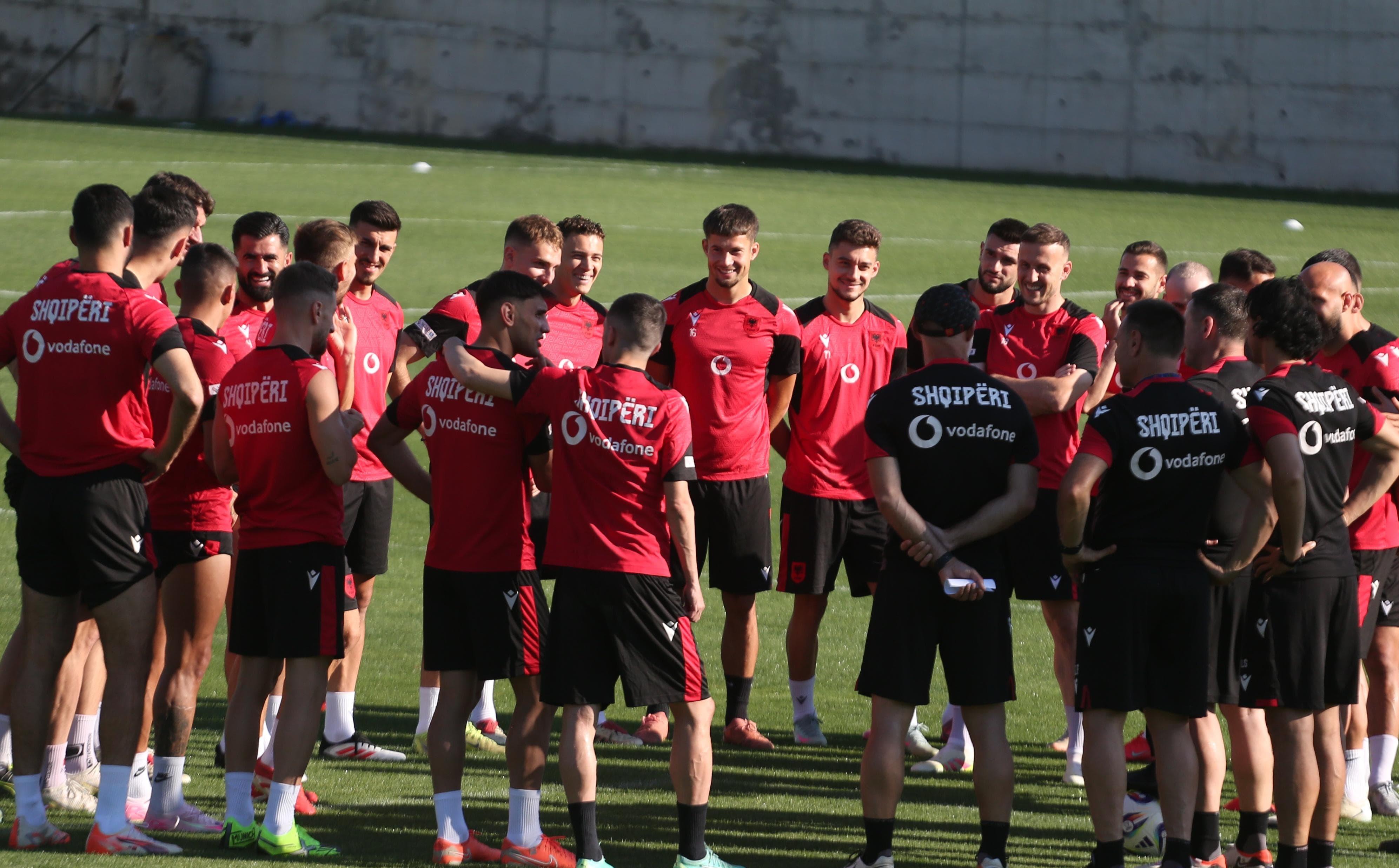 奥地利队遗憾告别，欧洲足球赛表现可圈可点的简单介绍