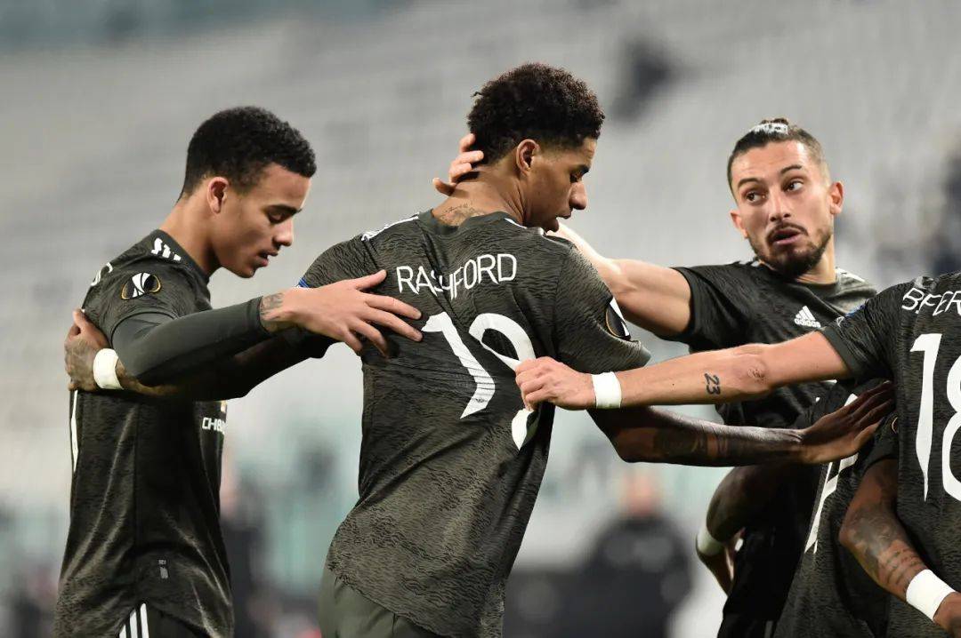 开云体育在线登录-威尔士队在场上展现出顽强的斗志