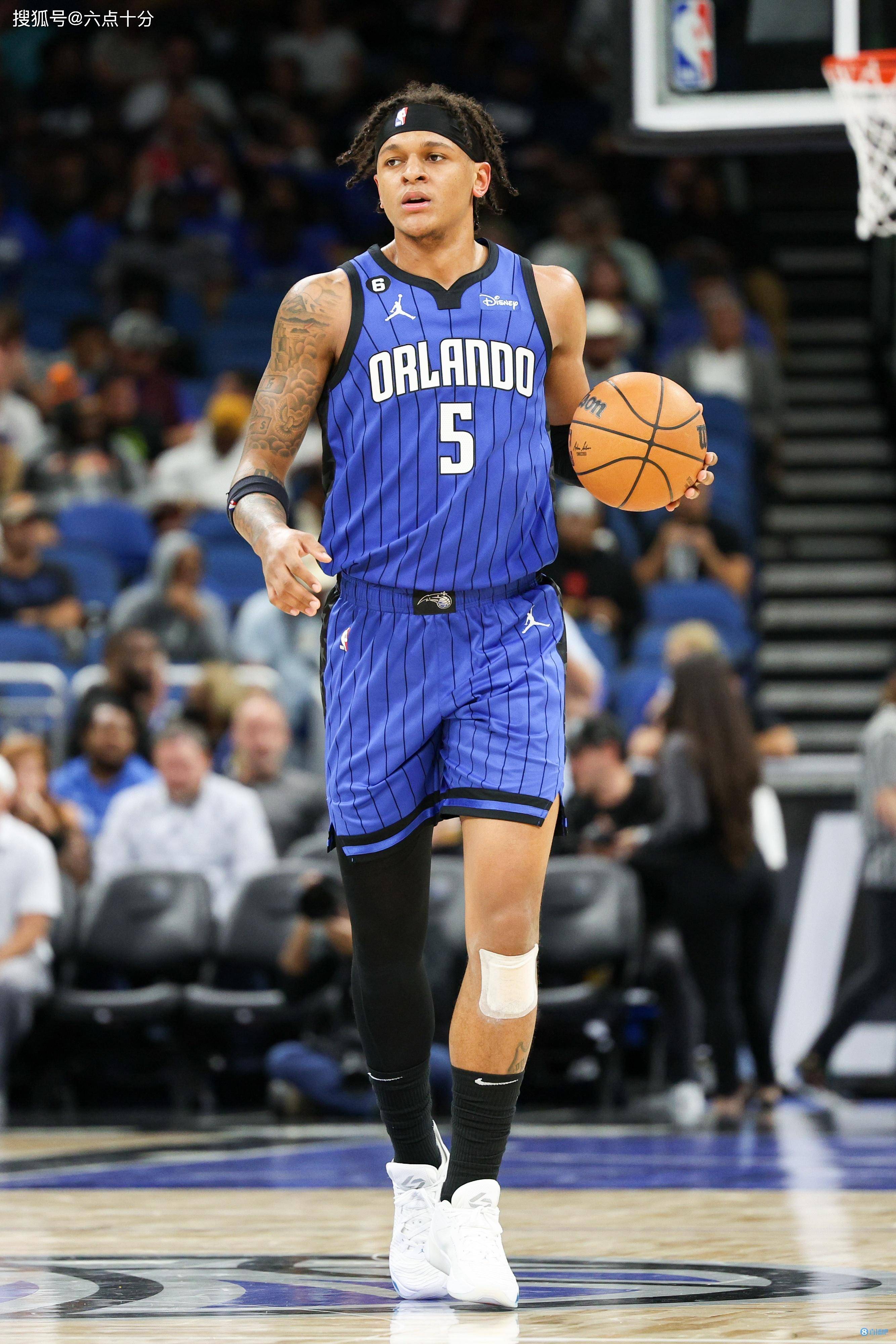 包含森林狼前锋突破赛季低谷，助球队连胜的词条