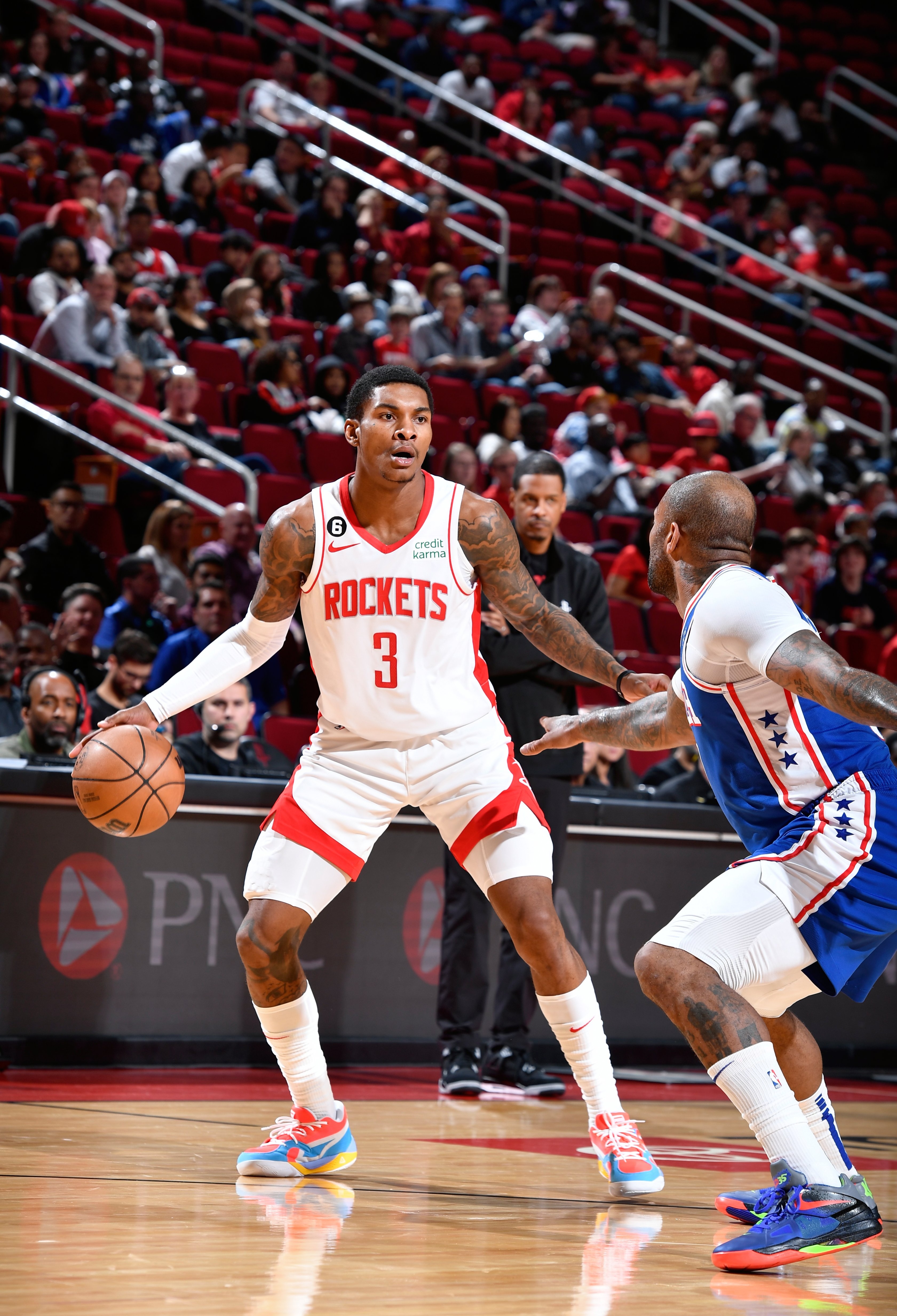 斯图加特球员集体发挥出色，拿下关键胜利