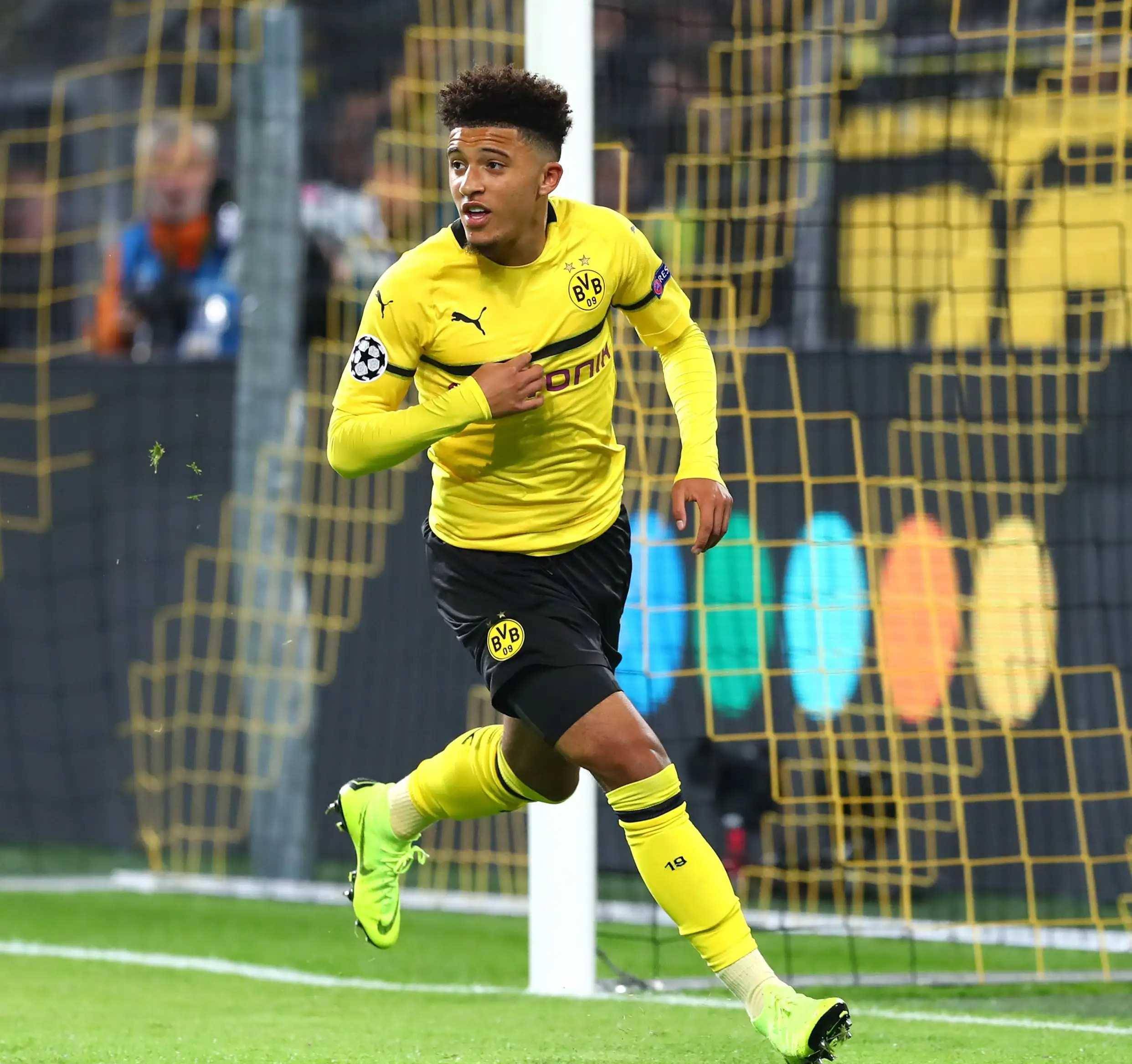 开云体育亚洲官网-关于多特蒙德奋起反击，争取晋级决赛权的信息