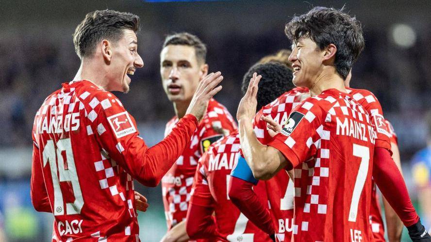 开云体育-美因茨客场1比0战胜法兰克福，实现胜利